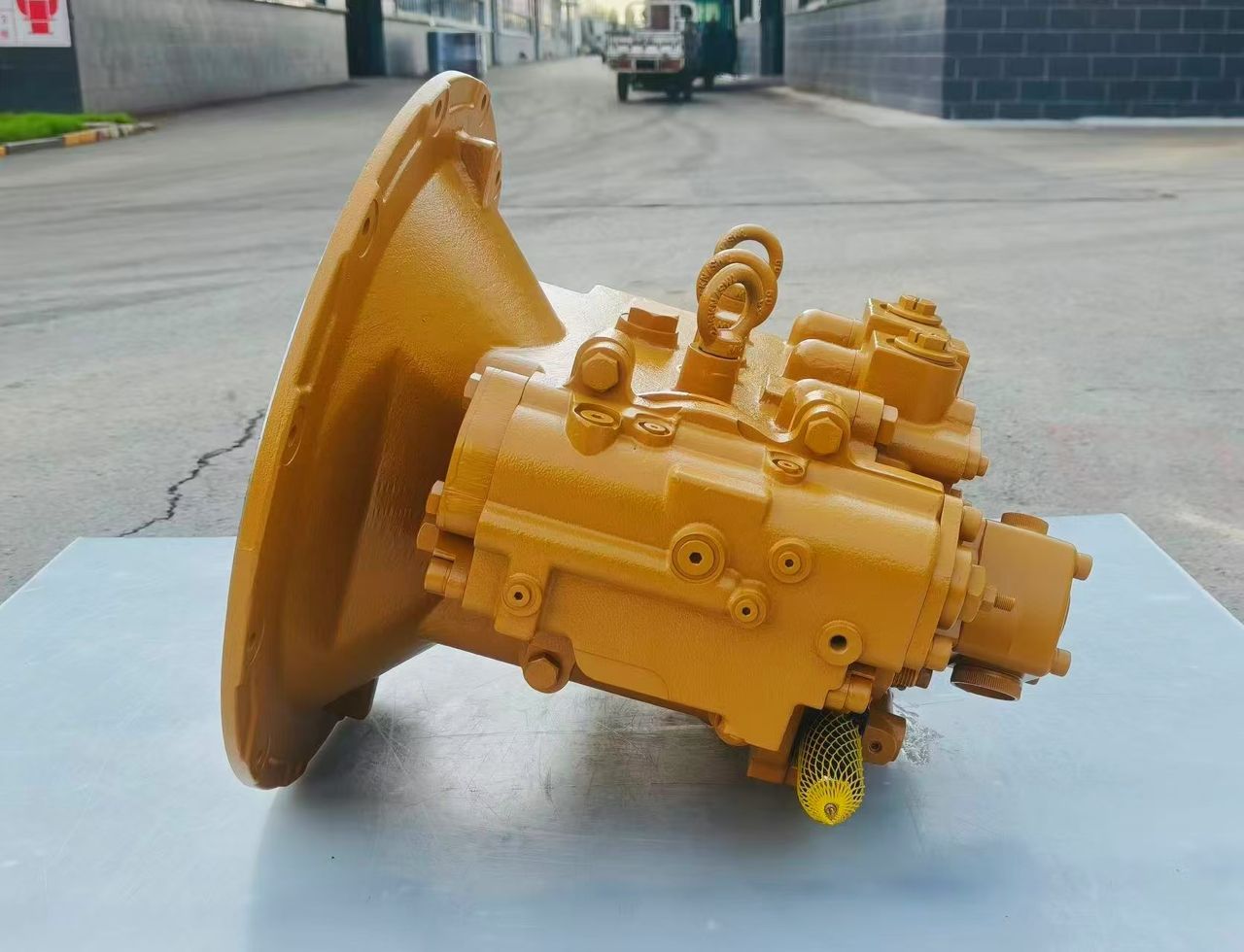 Bomba hidráulica 391-9425 vista lateral Bomba hidráulica 391-9425 vista lateral